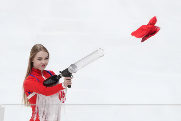 Пушка для стрельбы футболками T-shirt gun — аренда оборудования